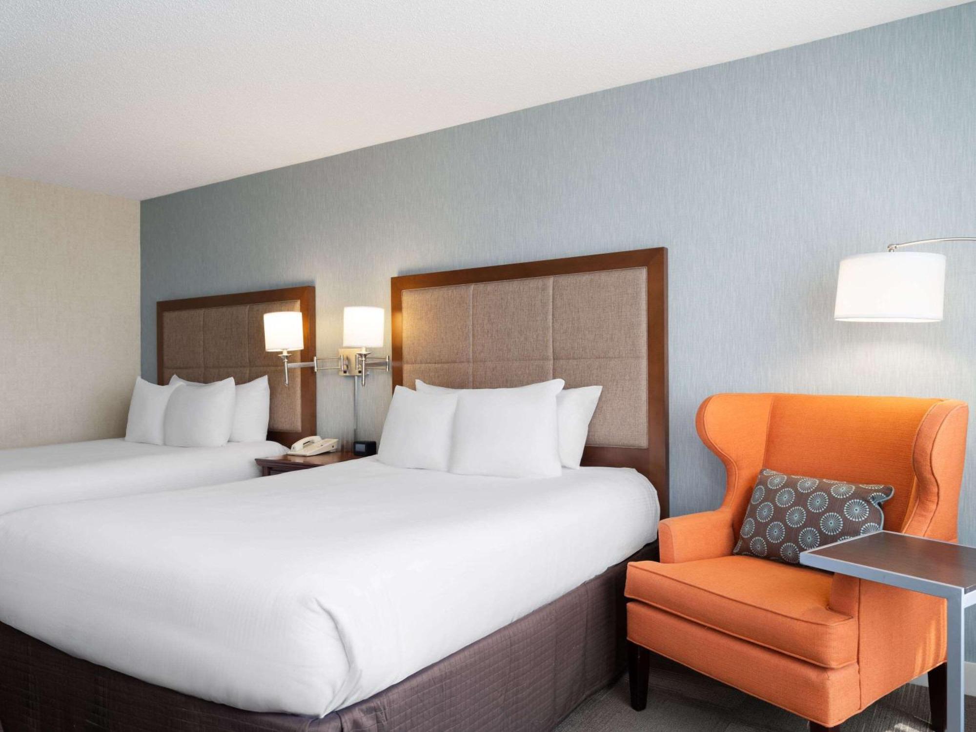 Wingate By Wyndham St Louis Airport Hotel Saint Ann Luaran gambar