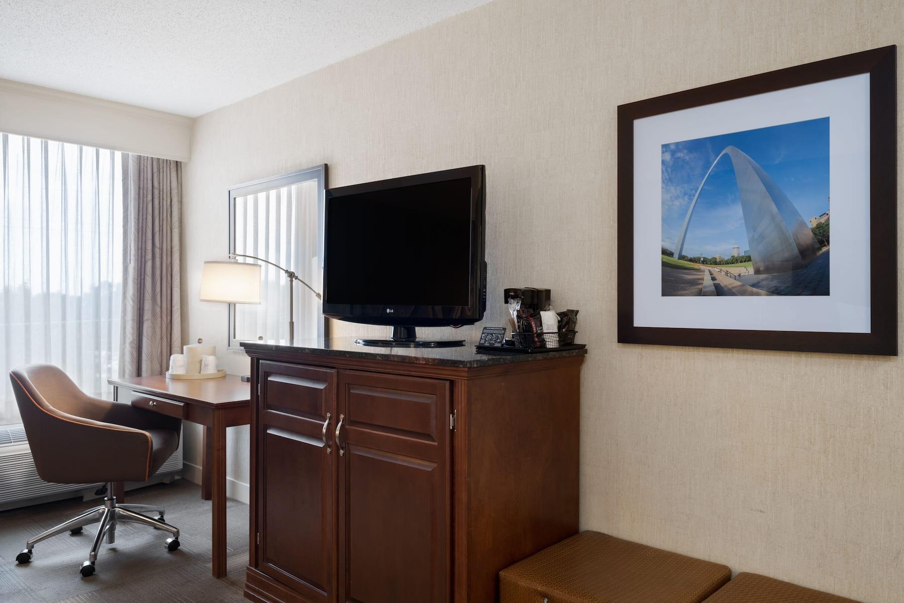 Wingate By Wyndham St Louis Airport Hotel Saint Ann Luaran gambar