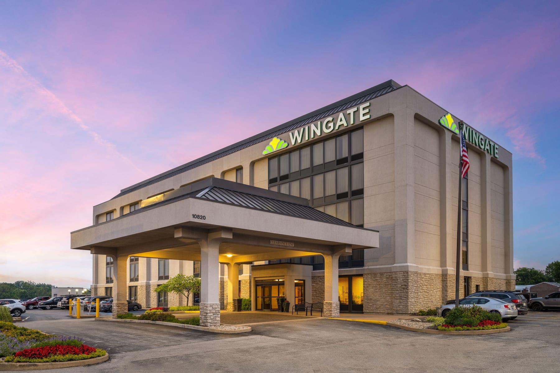 Wingate By Wyndham St Louis Airport Hotel Saint Ann Luaran gambar