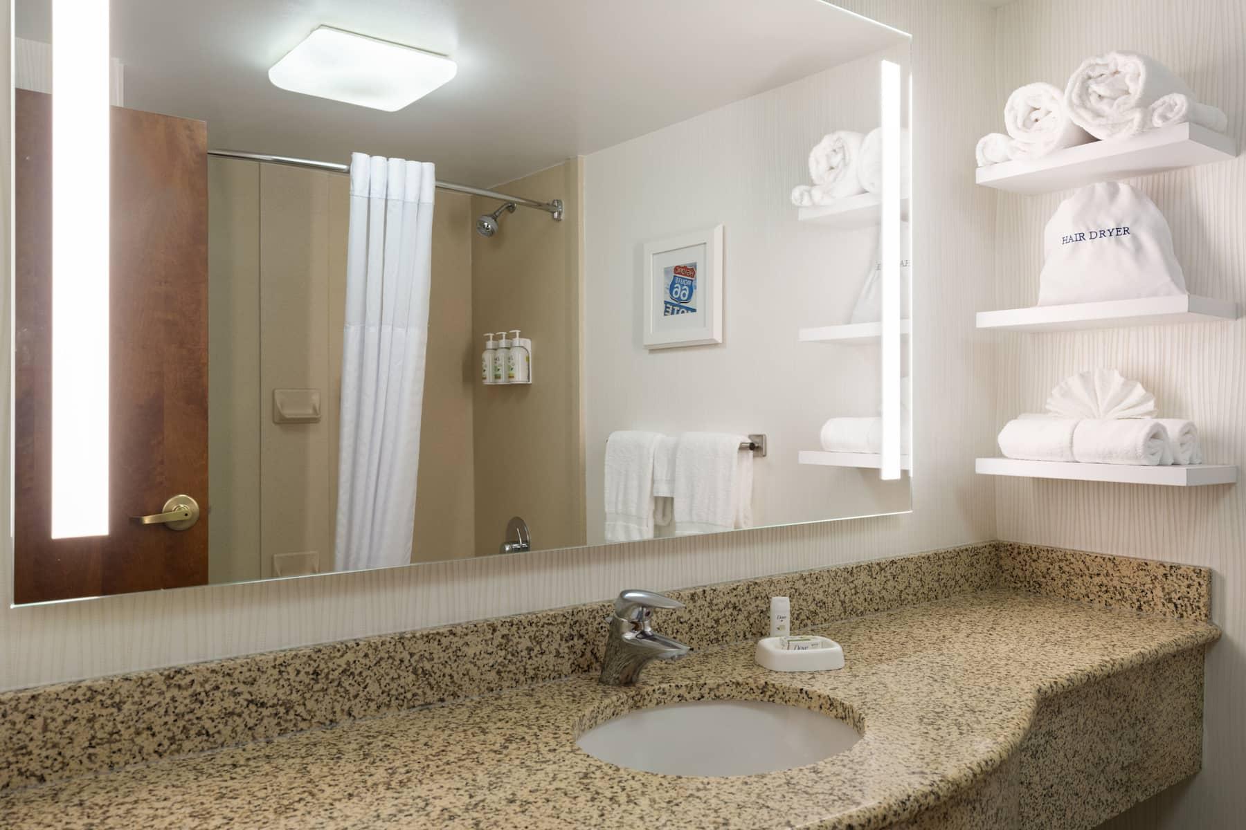 Wingate By Wyndham St Louis Airport Hotel Saint Ann Luaran gambar